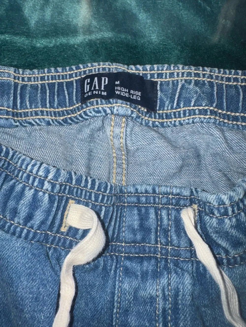 Gap Denim High Rise Wide Leg Cargo Pants - Drawstring Waist - Medium - Picture 2 of 4